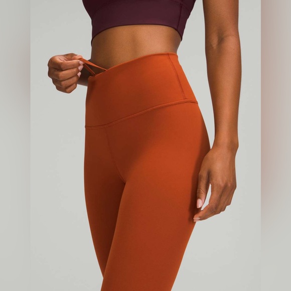 Lululemon Wunder Train High-Rise Tight 25"
Aztec Brick size 18 - Picture 3 of 11